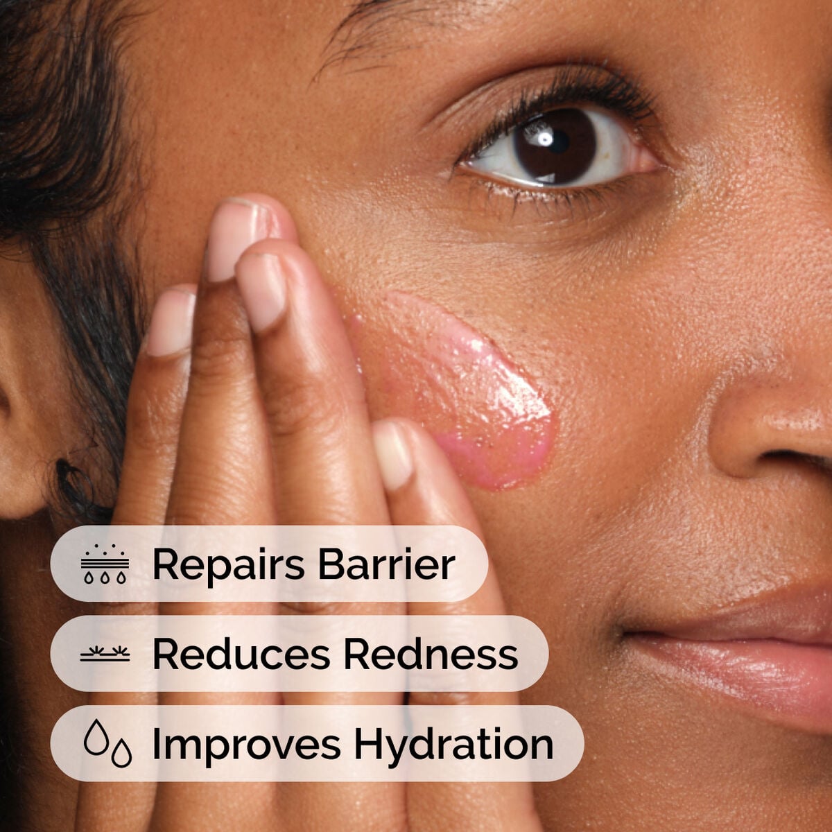 soothing-and-barrier-support-serum-set-x8 ord-soothing-barrier-support-serum-model-application-with-benefits.jpg